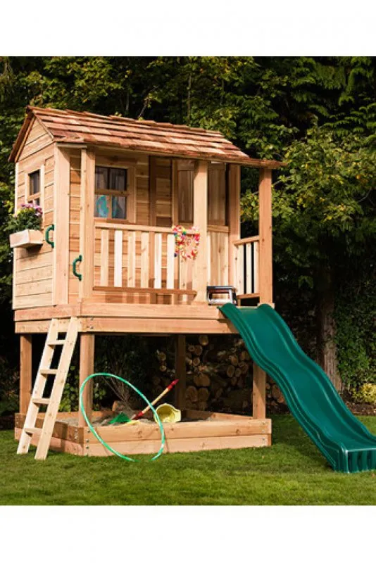 Детский деревянный двухэтажный домик