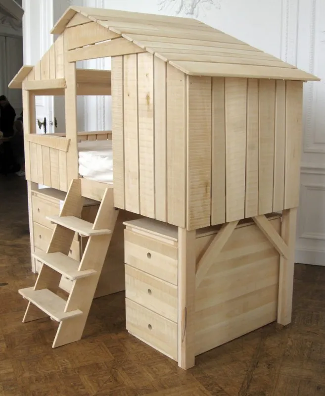 Домик детский игровой деревянный для квартиры