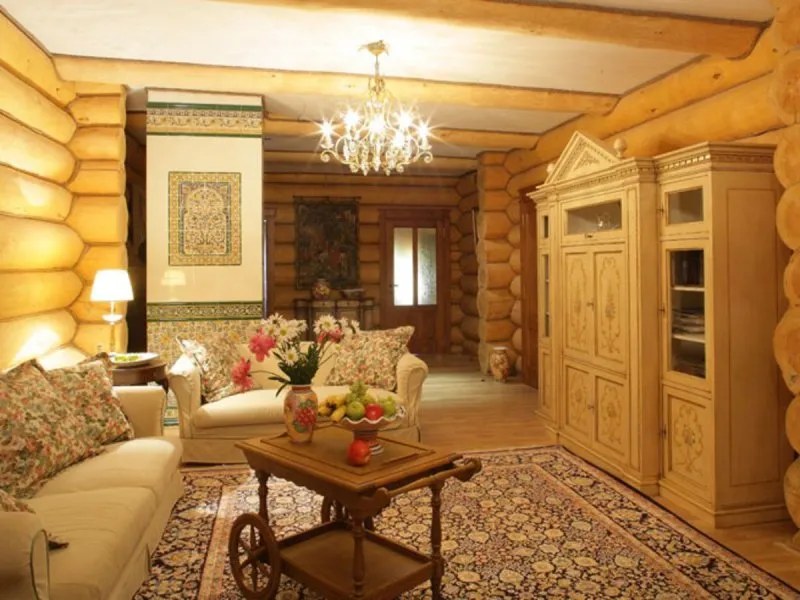 Гостиная в деревянном доме в русском стиле