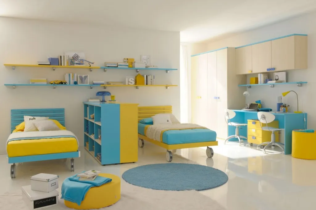 Оригинальное решение пространства в дизайне комнаты для двух мальчишек подросткового возраста