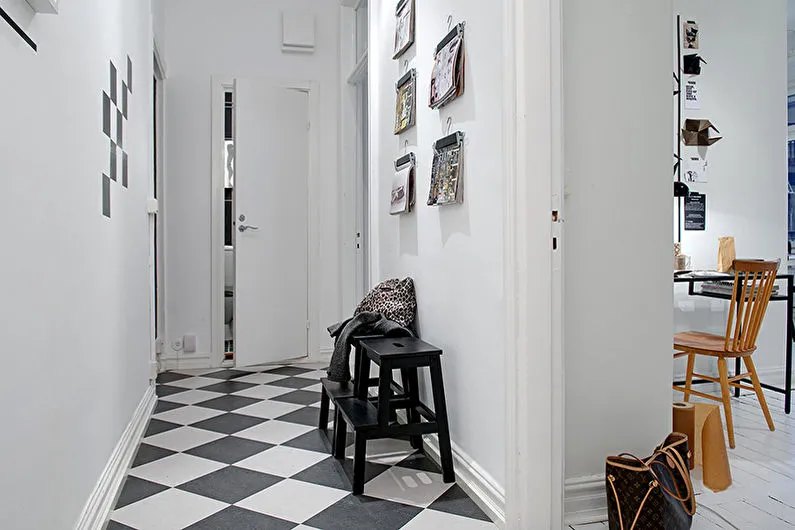 Дизайн интерьера прихожей, коридора в черно-белых тонах - фото