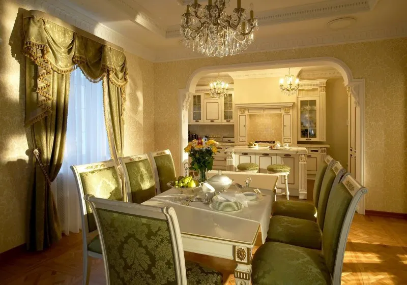 Гостиная со столовой в классическом стиле