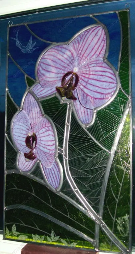 Витраж с орхидеей