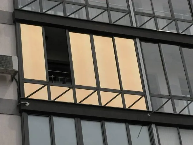 Балконные окна с зеркальной тонировкой