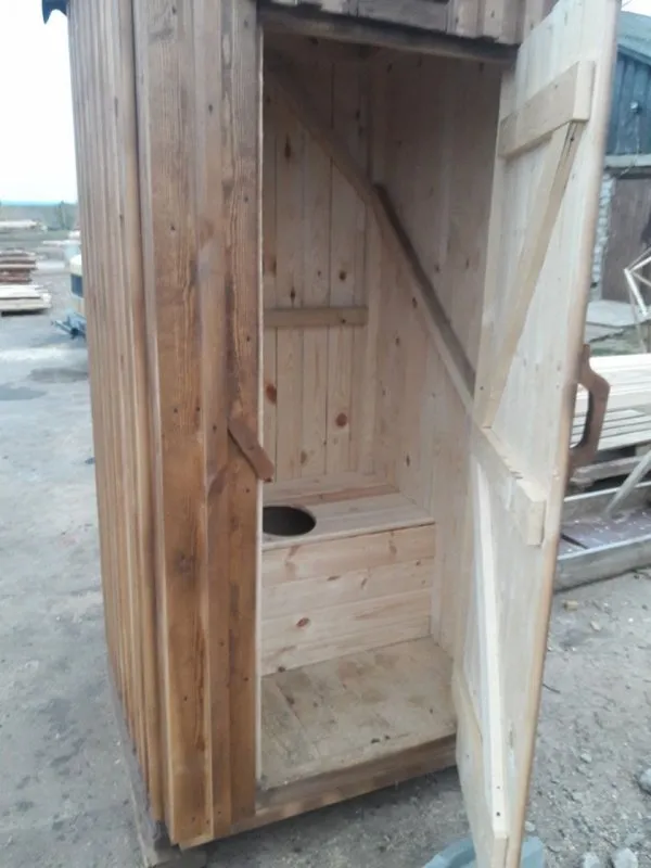 Садовый туалет деревянный