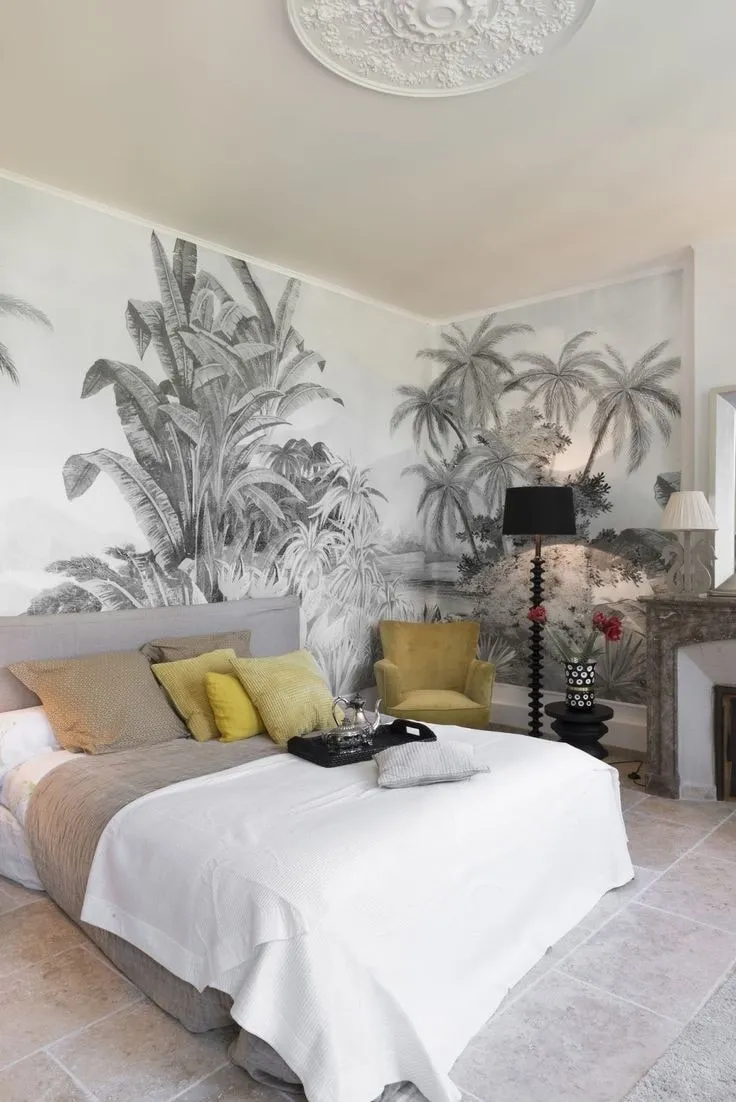 Создать райский уголок в квартире можно при помощи фрески и природных оттенков 