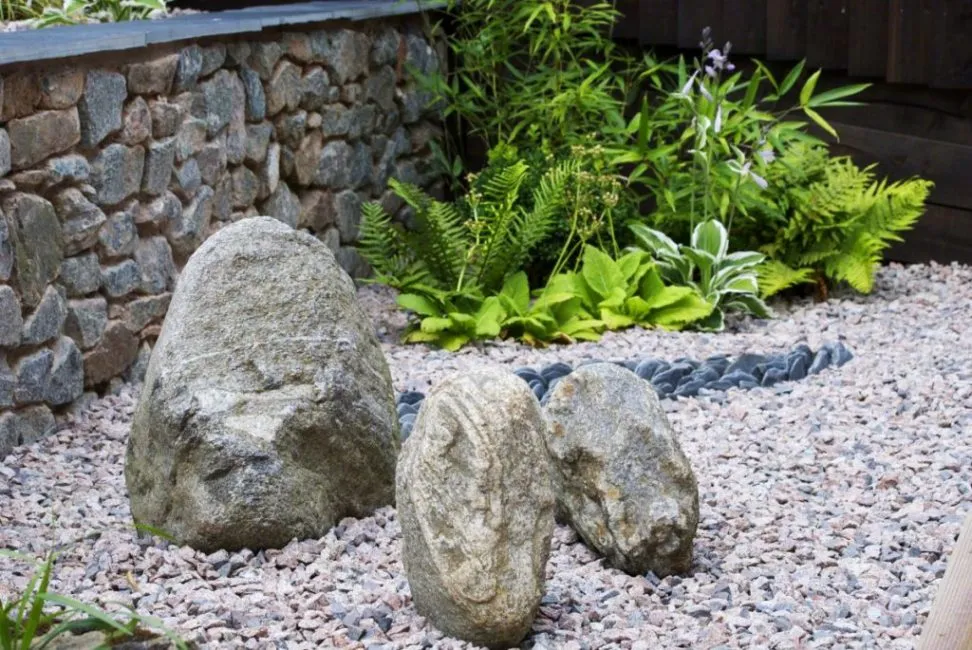 Подходящие камни для сада
