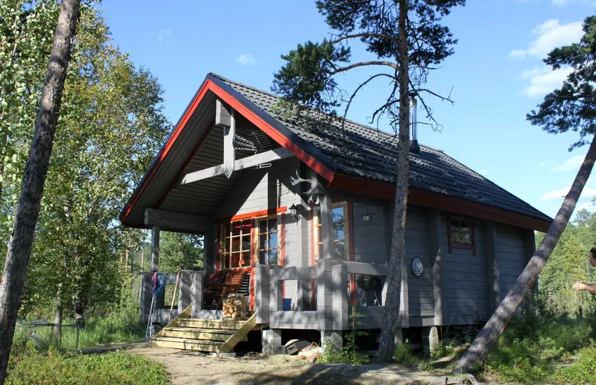 В основном для возведения домов по финской технологии используют древесину хвойных пород